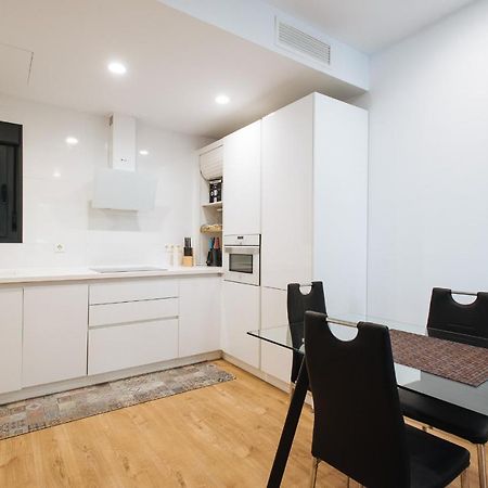 Апартаменти Apartamento Estelar Con Piscina Y Garaje Nervion Севілья Екстер'єр фото