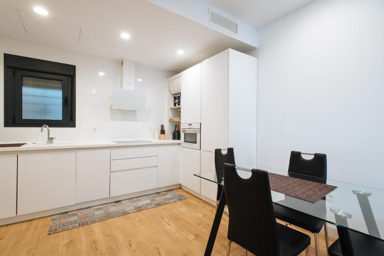 Апартаменти Apartamento Estelar Con Piscina Y Garaje Nervion Севілья Екстер'єр фото