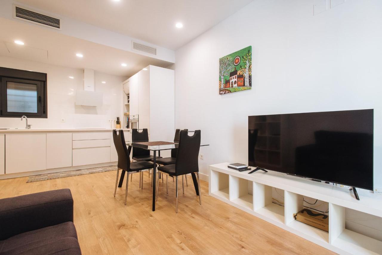 Апартаменти Apartamento Estelar Con Piscina Y Garaje Nervion Севілья Екстер'єр фото