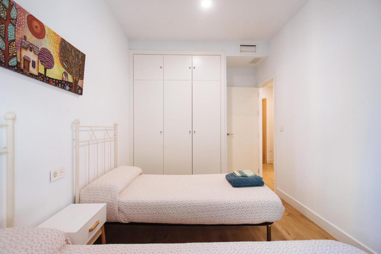 Апартаменти Apartamento Estelar Con Piscina Y Garaje Nervion Севілья Екстер'єр фото