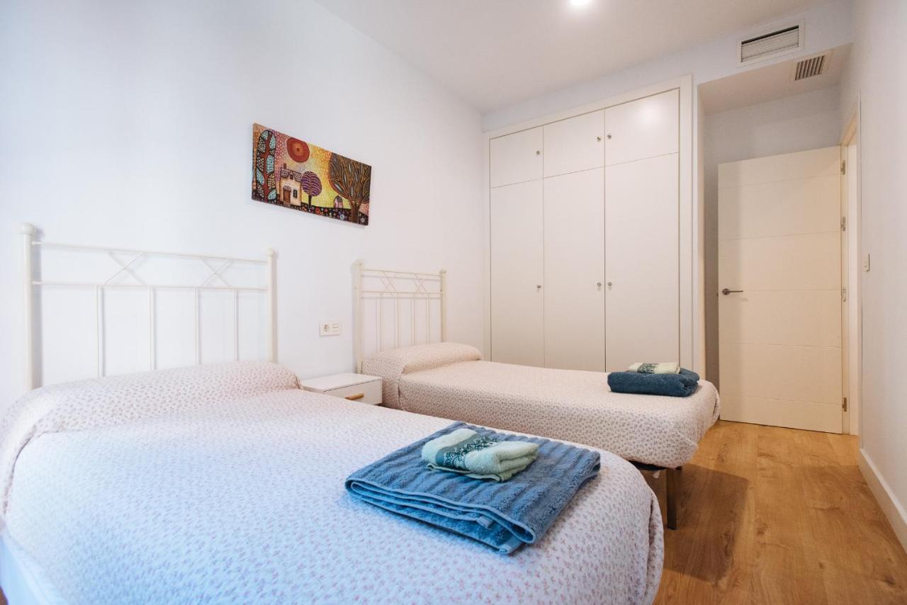 Апартаменти Apartamento Estelar Con Piscina Y Garaje Nervion Севілья Екстер'єр фото