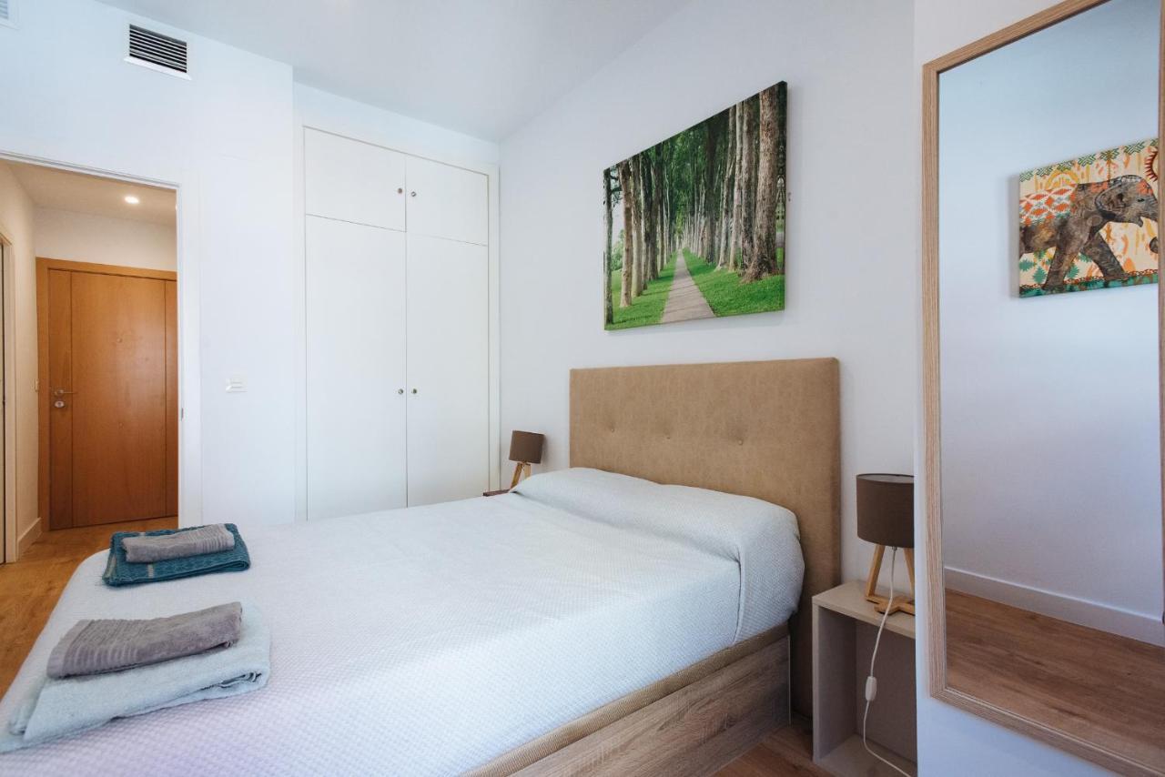 Апартаменти Apartamento Estelar Con Piscina Y Garaje Nervion Севілья Екстер'єр фото